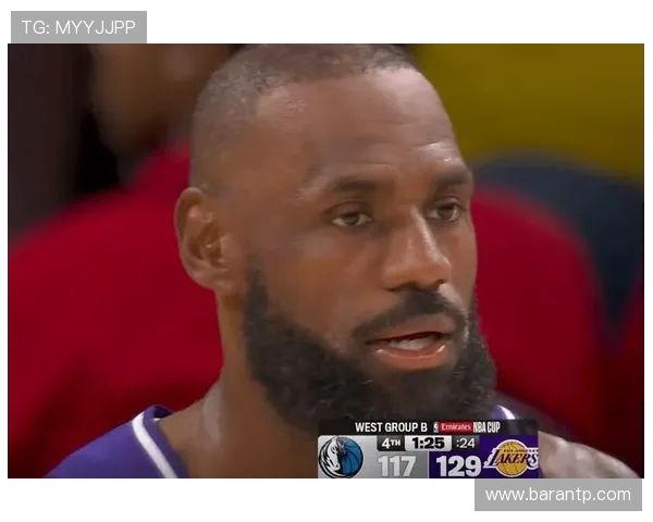 原创东契奇与里夫斯获2万湖人球迷MVP欢呼，詹皇罚球无人喝彩表情尴尬